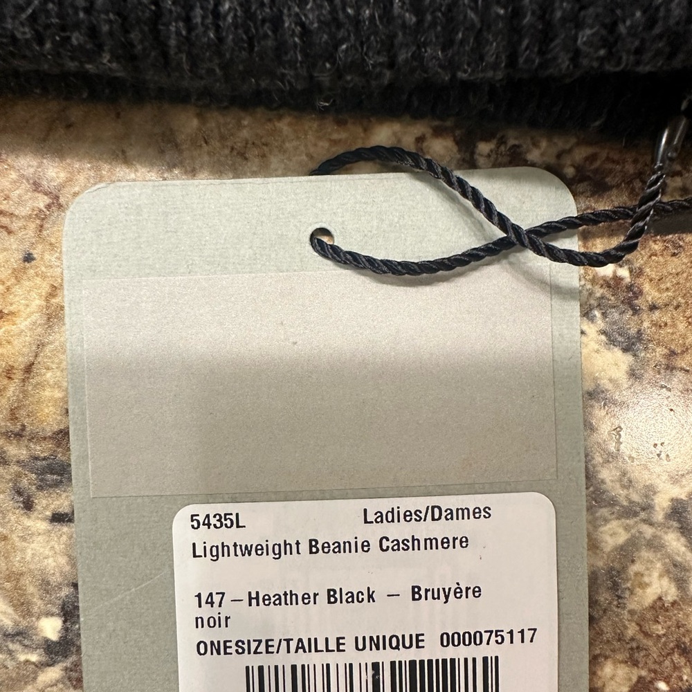 Canada Goose Heather Black Beanie - Picture 2 of 2